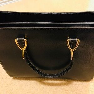 Oscar De La Renta Women business Handbag.